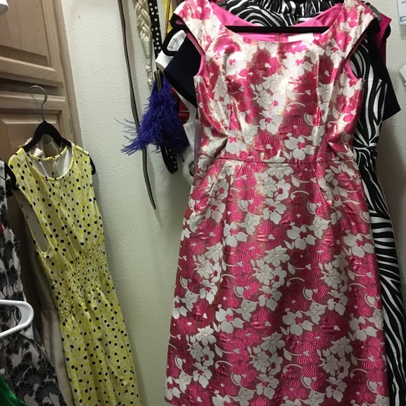 kate spade Dresses & Skirts - Kate Spade Sheath Dress Size 2